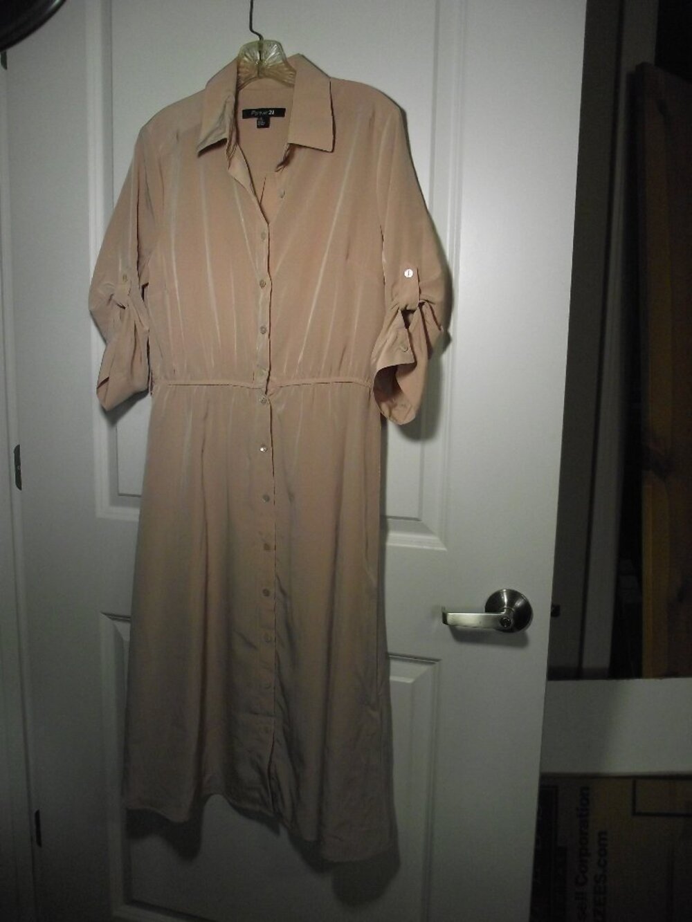 WOMENS SZ. LARGE Forever 21   ¾ SLEEVE BUTTON UP DRESS